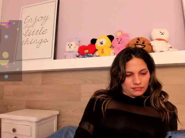 EmmaSanchez1 webcam