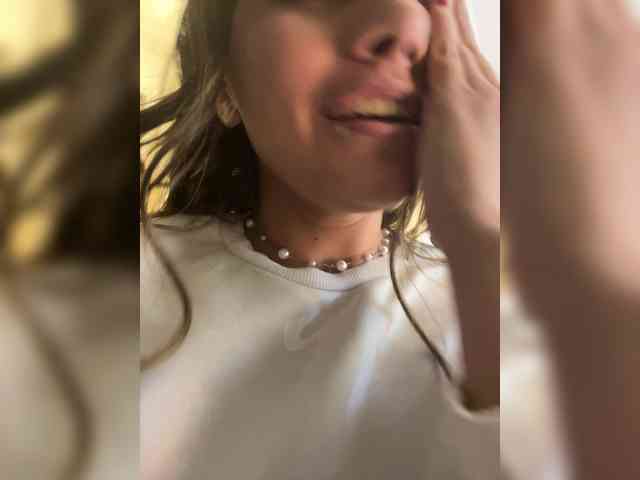 EmmaSanchez1 webcam