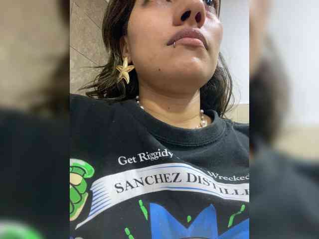 EmmaSanchez1 webcam