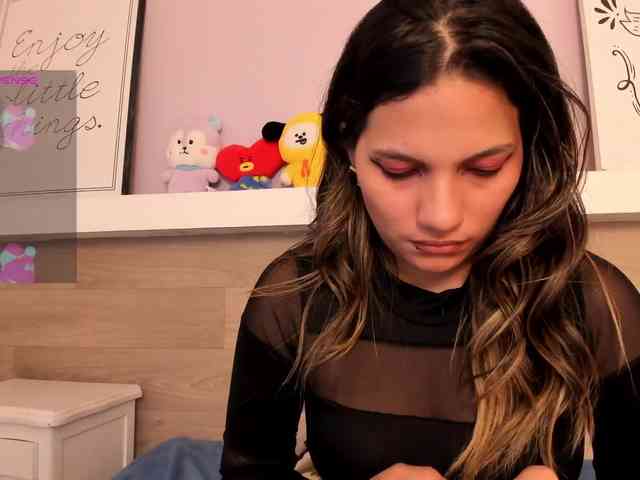 EmmaSanchez1 webcam