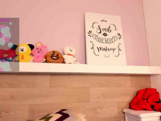 EmmaSanchez1 Live Webcam on BongaCams