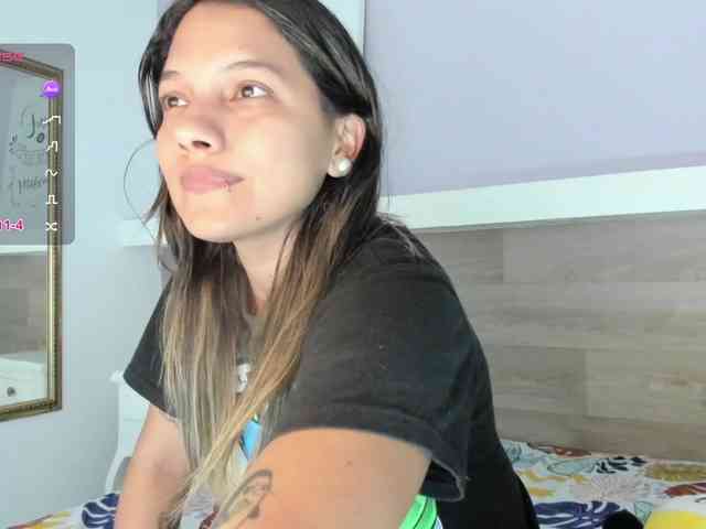 EmmaSanchez1 webcam