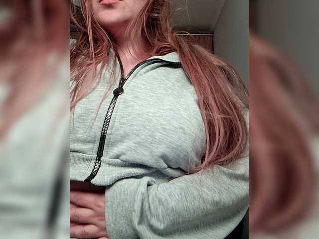 Evasapples2026's BongaCams show and profile