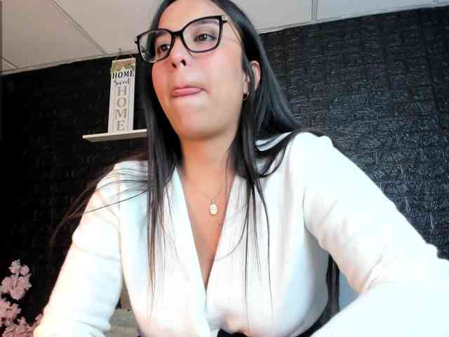 Aluna-Clark1 webcam