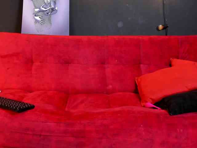 Aluna-Clark1 webcam