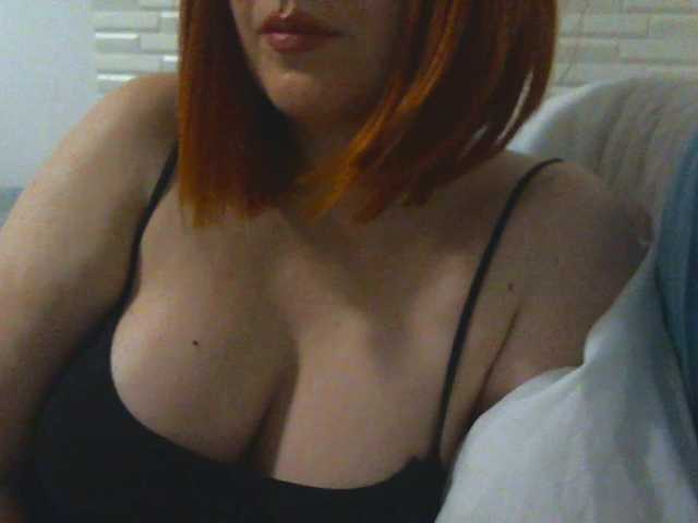 SimplyMaria777 — live female cam