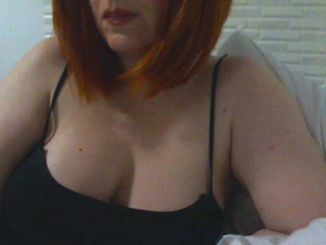 SimplyMaria777 — live female cam