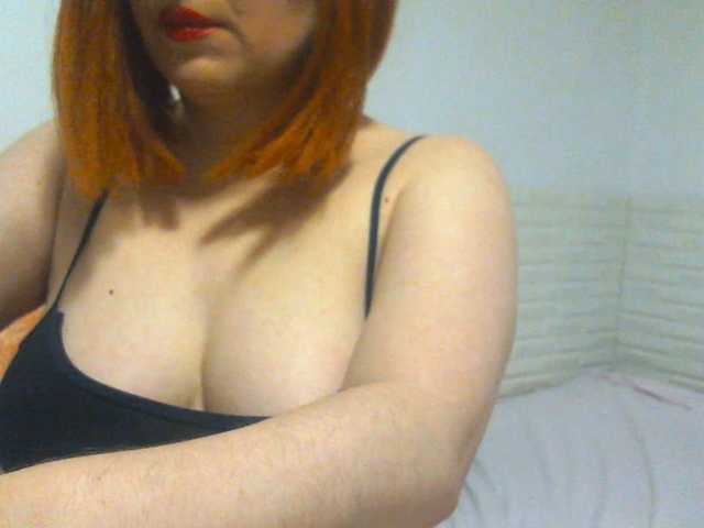 SimplyMaria777 live cam on BongaCams