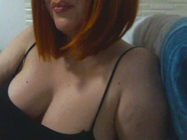 SimplyMaria777 — live female cam