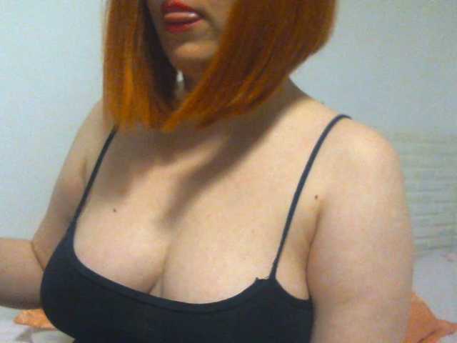 SimplyMaria777 live cam on BongaCams