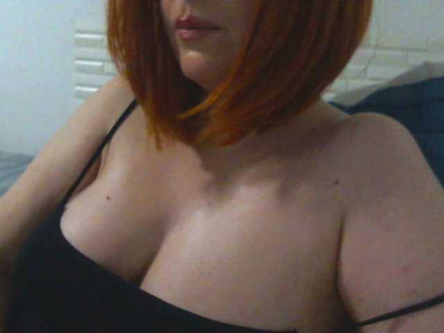 SimplyMaria777 — live female cam