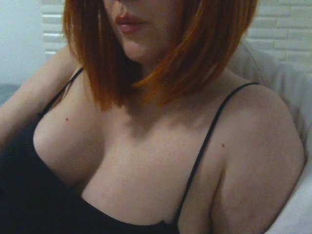SimplyMaria777 — live female cam