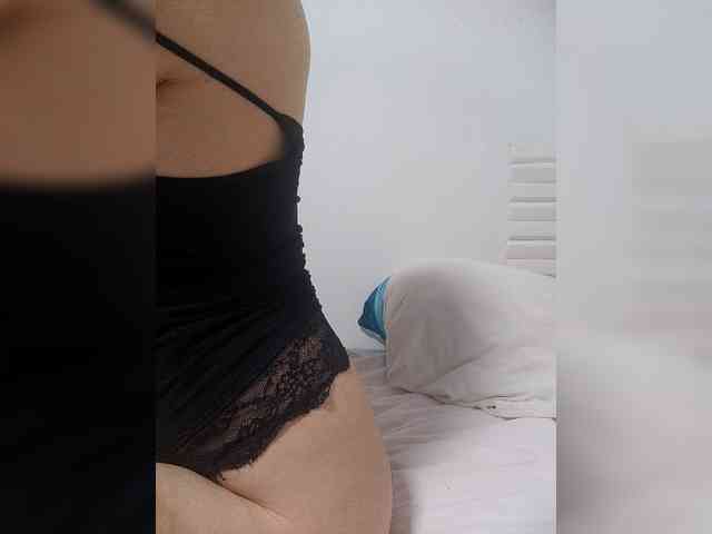 SimplyMaria777 webcam
