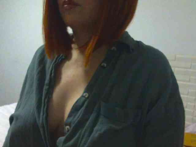 SimplyMaria777 webcam