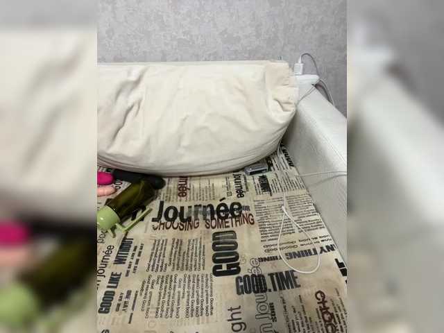 ViollaCam's BongaCams show and profile