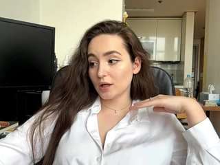 EmillyCarte Porn Show