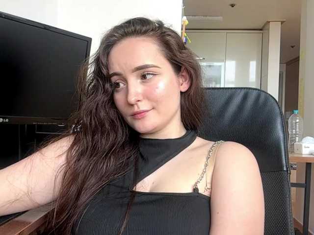 EmillyCarte live cam on BongaCams
