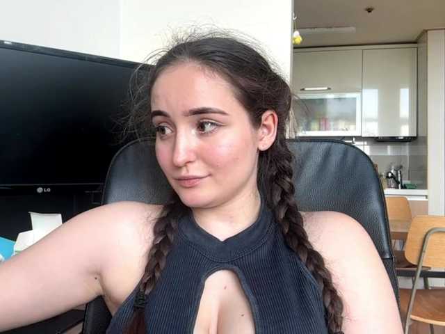 EmillyCarte live cam on BongaCams