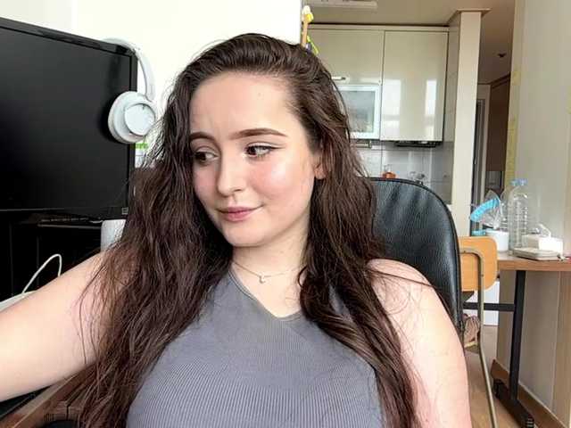 EmillyCarte live cam on BongaCams