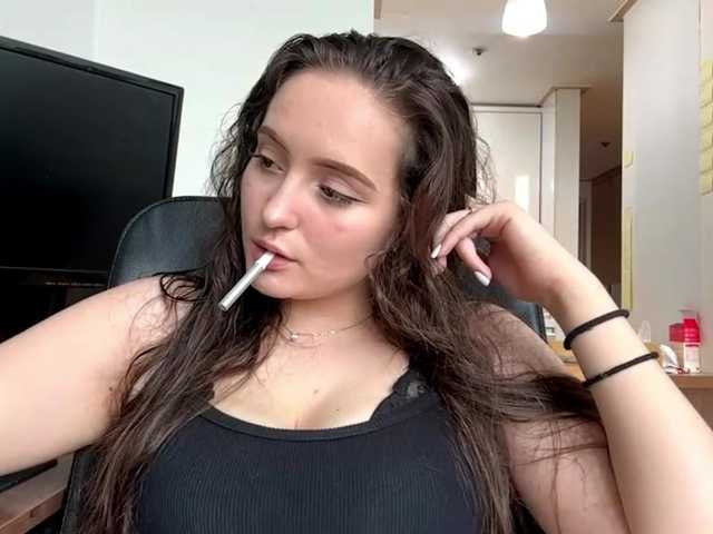 EmillyCarte live cam