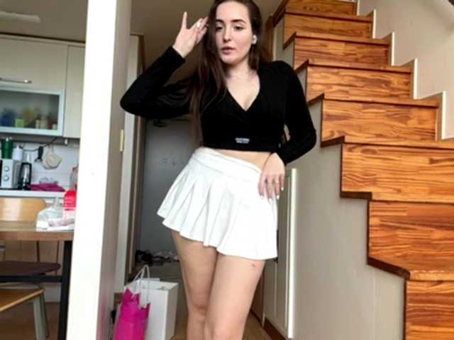 EmillyCarte live webcam show