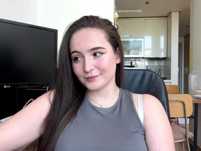 EmillyCarte live cam on BongaCams