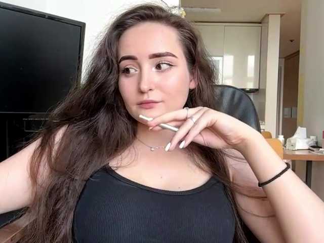 EmillyCarte live cam on BongaCams