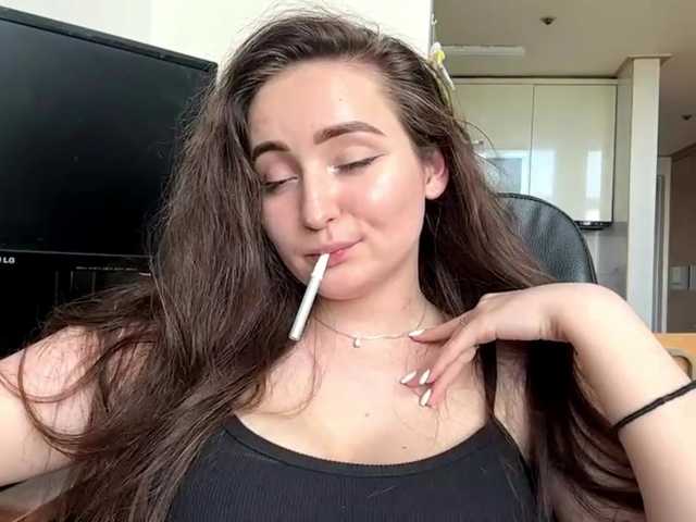 EmillyCarte live cam on BongaCams
