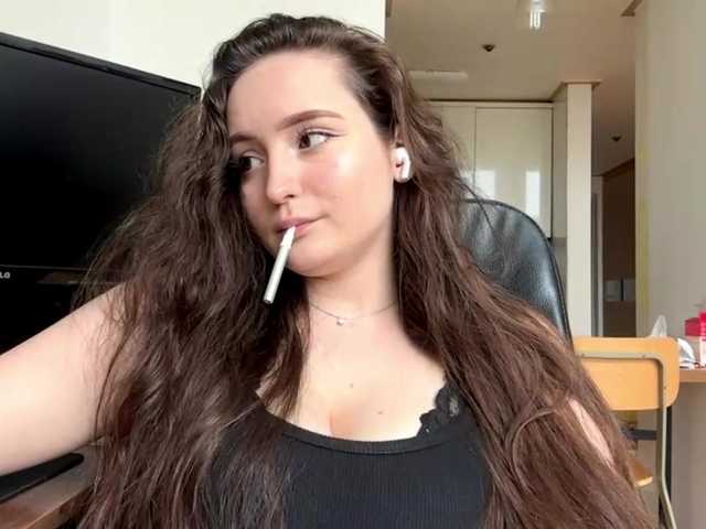 EmillyCarte live cam on BongaCams