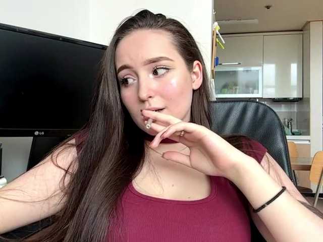 EmillyCarte live cam on BongaCams