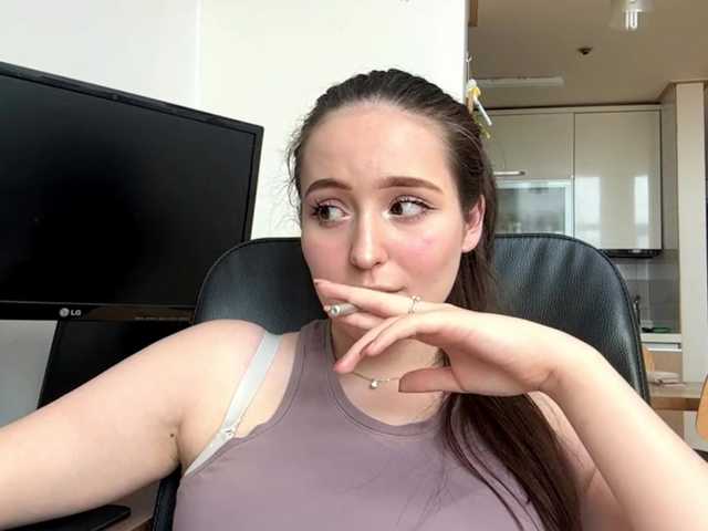 EmillyCarte live cam on BongaCams
