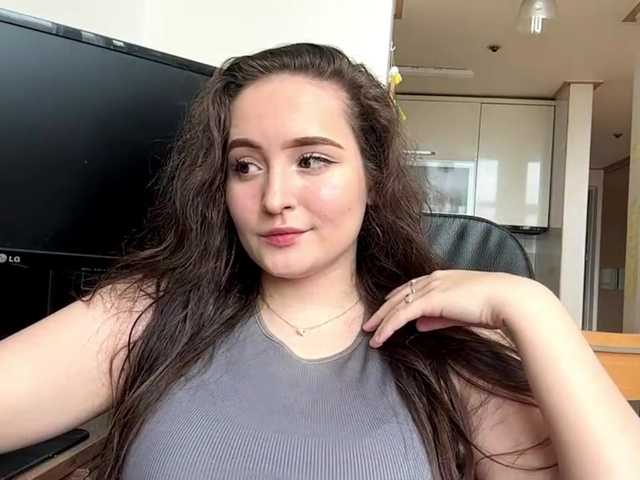 EmillyCarte live cam on BongaCams