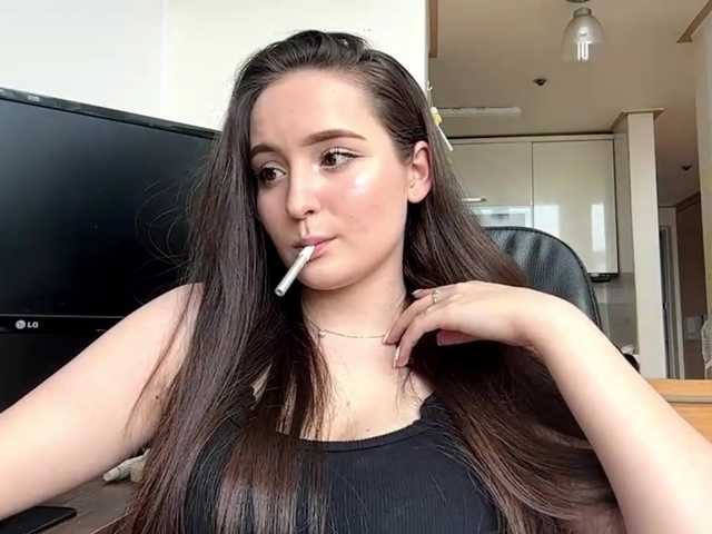 EmillyCarte live cam on BongaCams