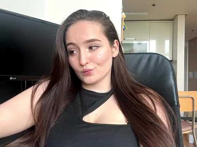 EmillyCarte live cam on BongaCams
