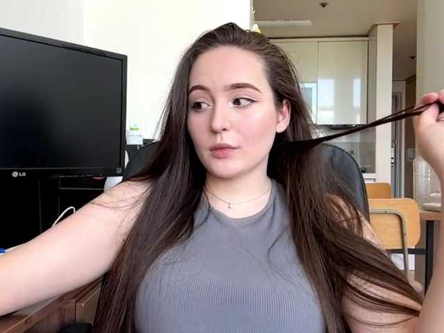 EmillyCarte live cam on BongaCams