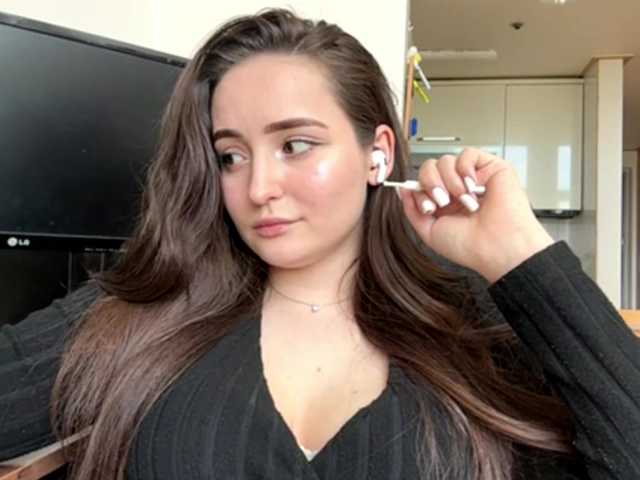EmillyCarte live cam on BongaCams