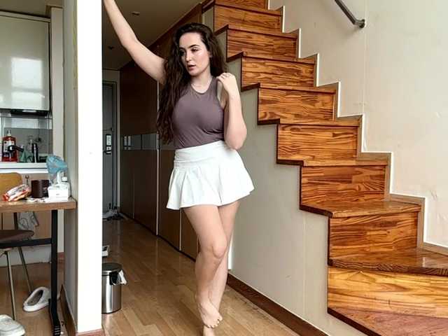 EmillyCarte live cam on BongaCams