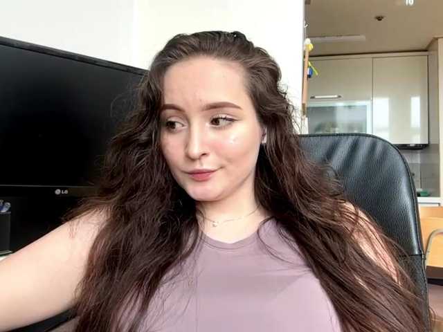 EmillyCarte live cam on BongaCams