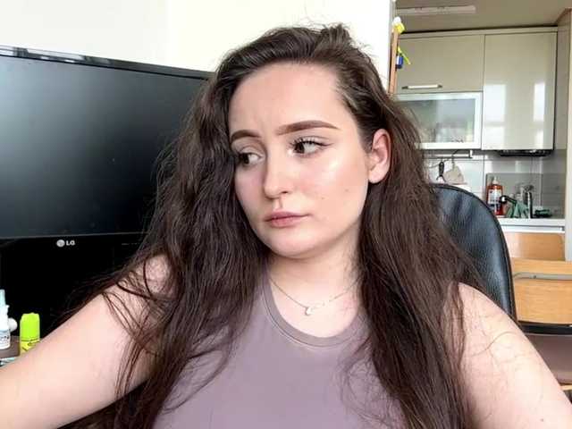 EmillyCarte live cam on BongaCams