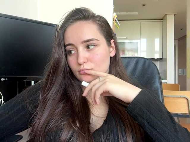 EmillyCarte live cam on BongaCams