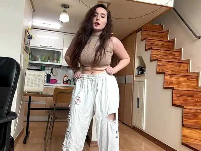 EmillyCarte live cam on BongaCams