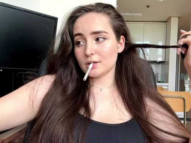 EmillyCarte live cam on BongaCams