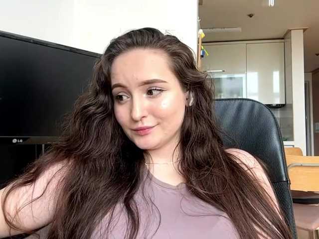 EmillyCarte live cam on BongaCams