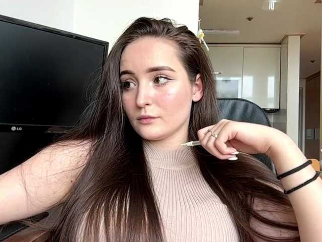 EmillyCarte live cam on BongaCams