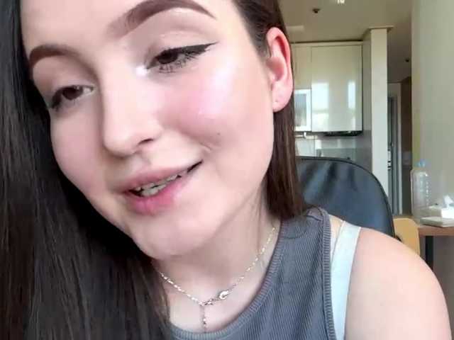 EmillyCarte live cam on BongaCams