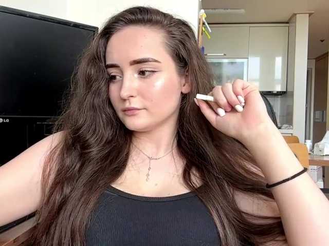 EmillyCarte live cam on BongaCams