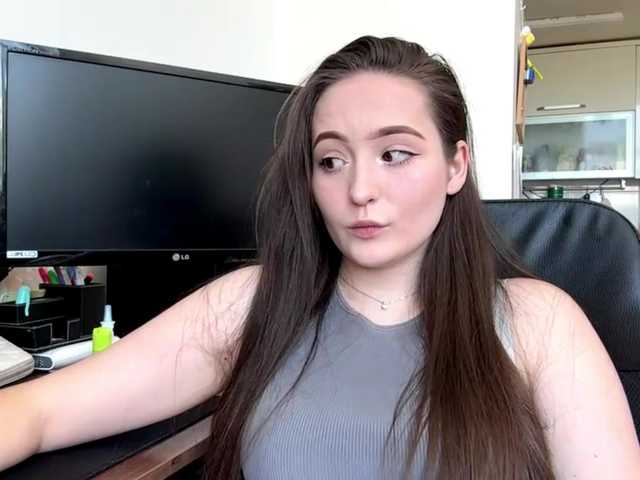 EmillyCarte live cam on BongaCams
