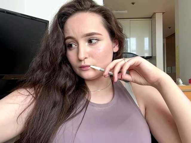 EmillyCarte live cam on BongaCams