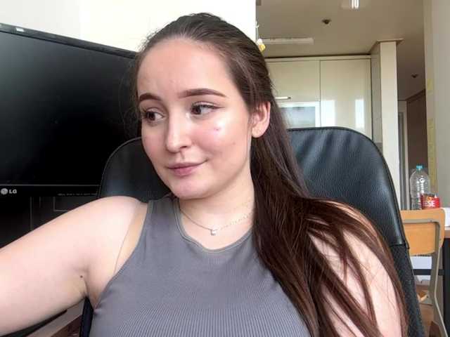 EmillyCarte live cam on BongaCams