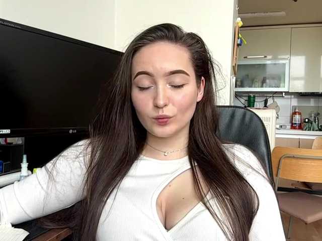 EmillyCarte live cam on BongaCams
